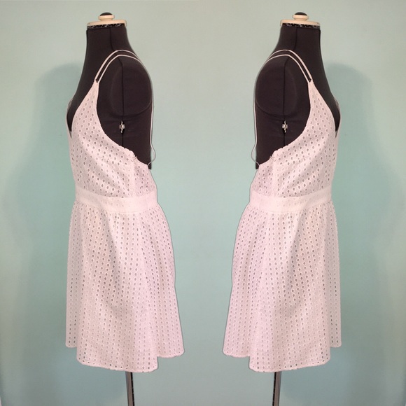 Forever 21 Contemporary Eyelet Dress. - Picture 2 of 7